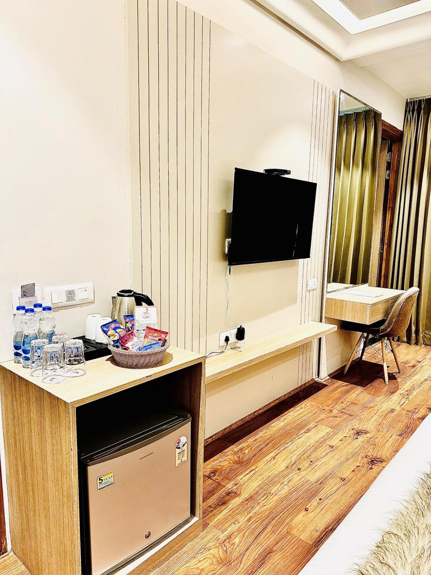 אמריצר Hotel Euphoria Green מראה חיצוני תמונה