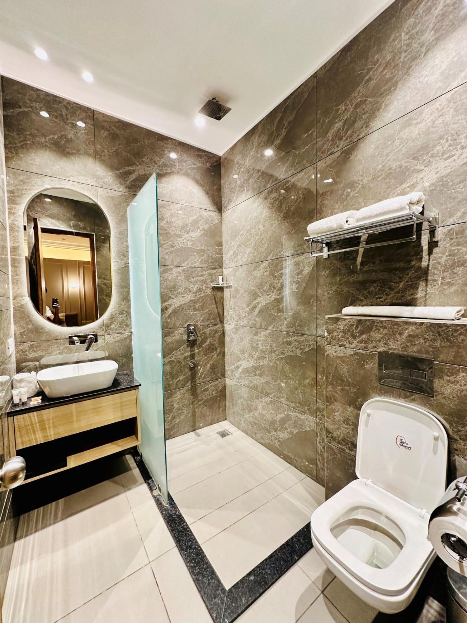 אמריצר Hotel Euphoria Green מראה חיצוני תמונה